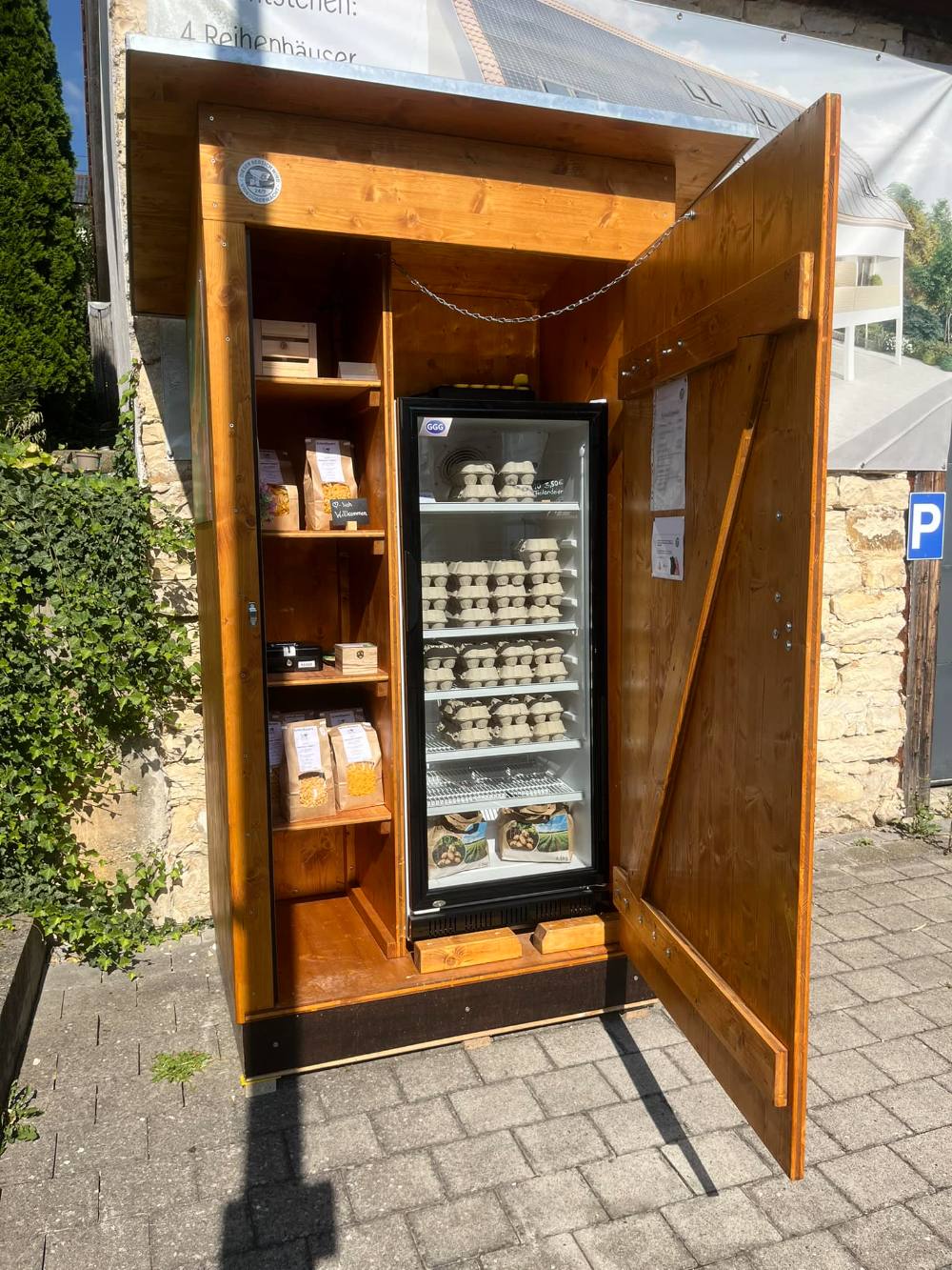 Verkaufshäusle mit Kühlschrank